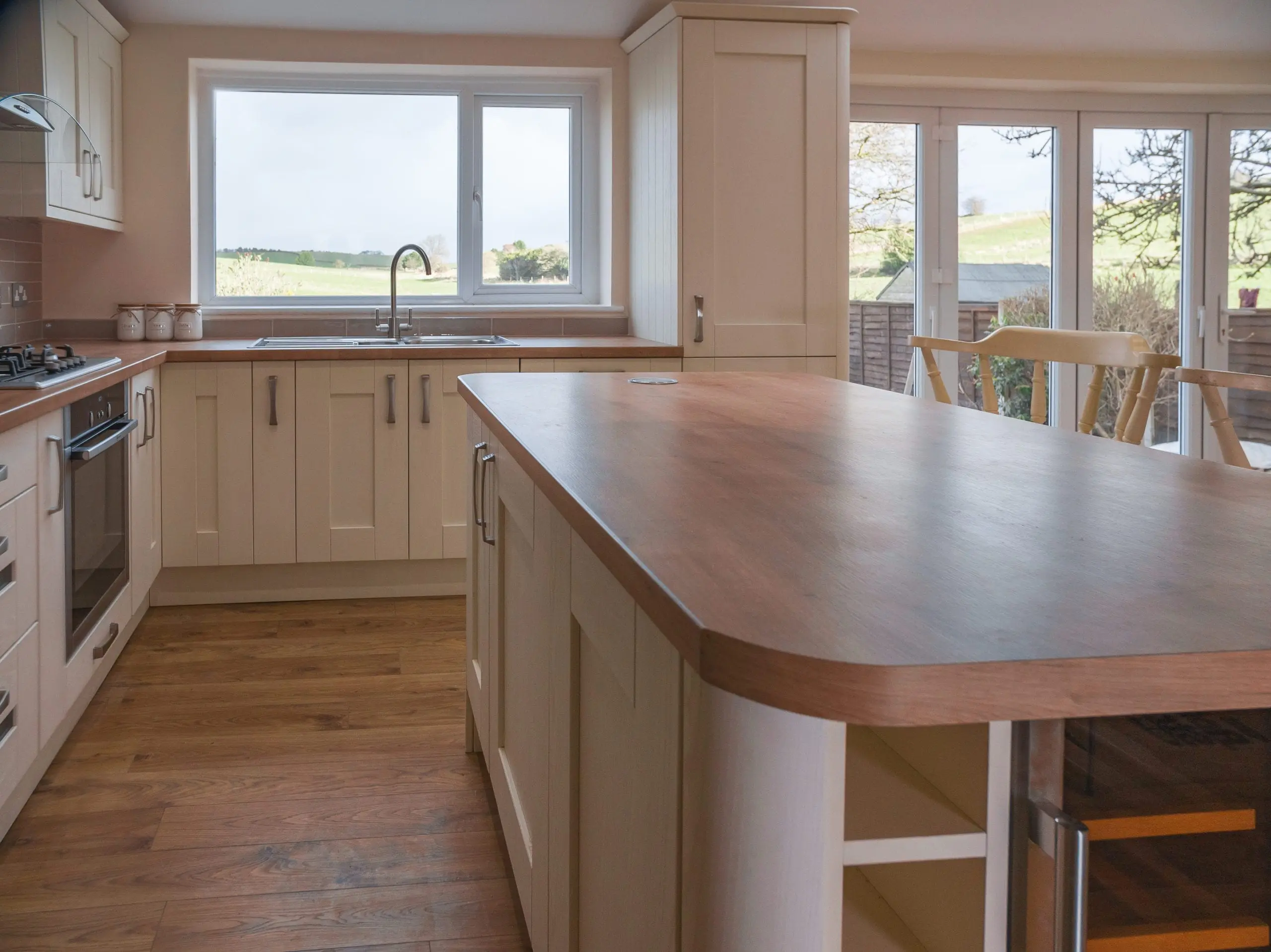 Fuctionall Kitchen island Pudsey Fuctionall Kitchen island Pudsey