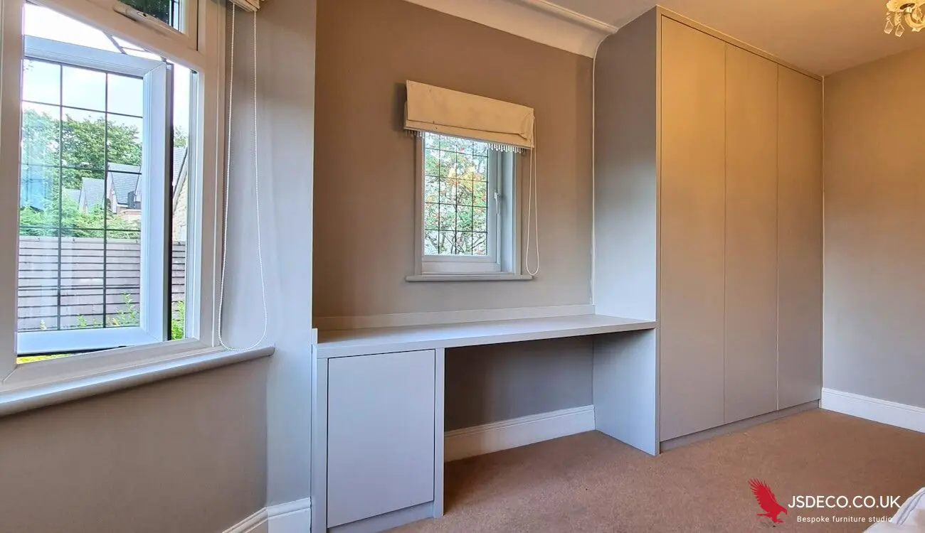 Modern style grey desk