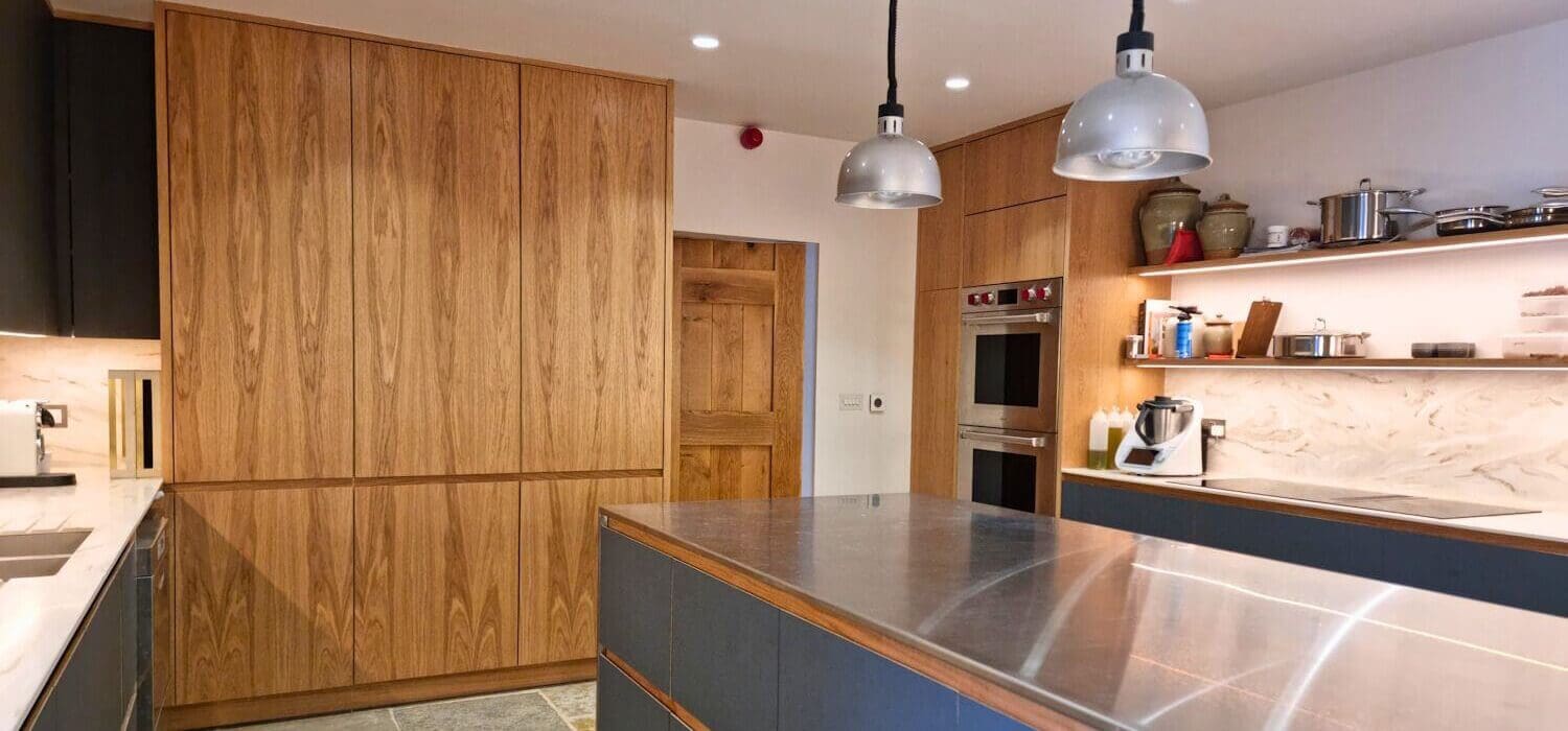 Natural oak veneer plywood kitchen made by JS DECO