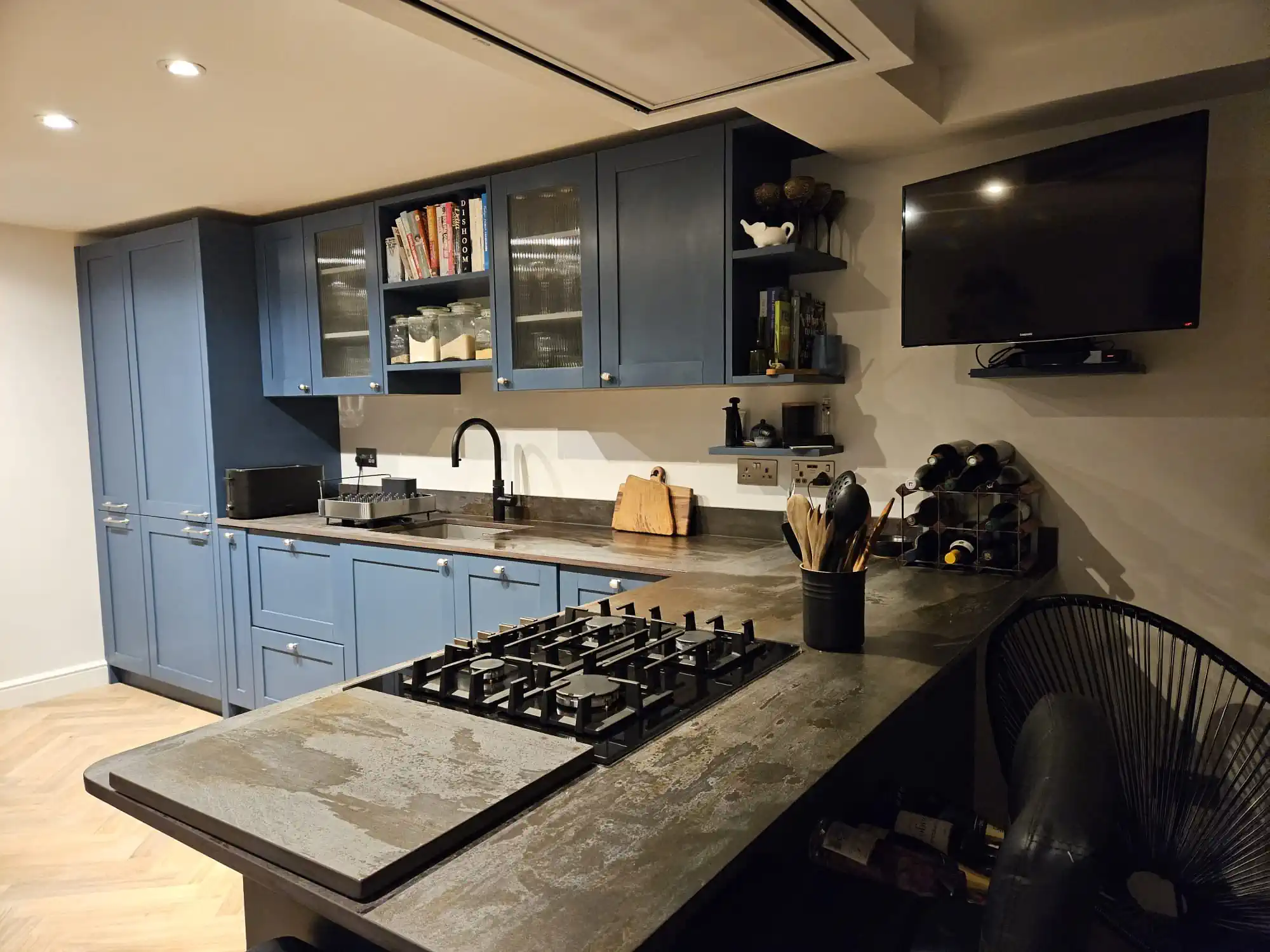 Farrow and Ball painted bespoke kitchen cabinets Bespoke kitchen cabinets spray finished in original Farrow and Ball paint UK